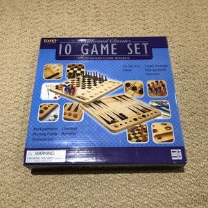 Fundex Hardwood Classics 10 Game Set (Chess Set)
